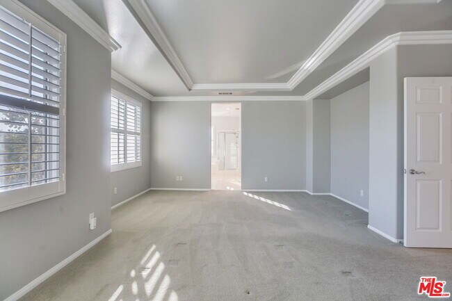 Building Photo - 24040 Dandelion Ln