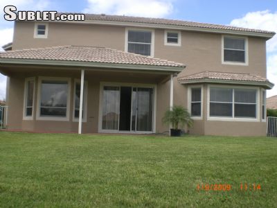 Building Photo - 2171 Flamingo Dr