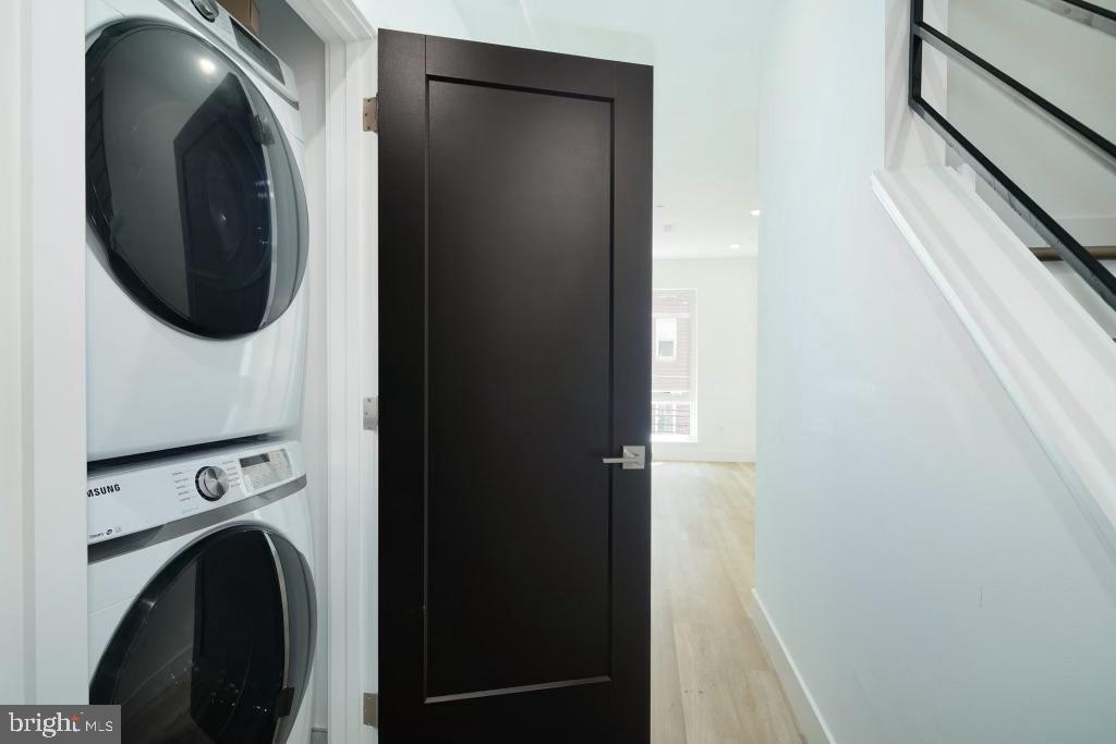 Foto principal - 930 N 2nd St