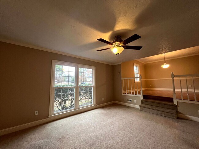 Foto del edificio - 1233 Wilderness Dr