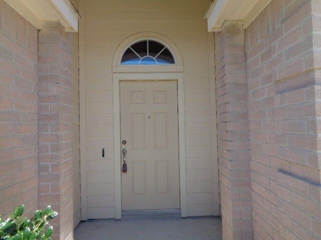 Foto del edificio - 15146 Diamond Way