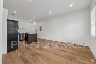 Building Photo - 750 Cascade Pl SW