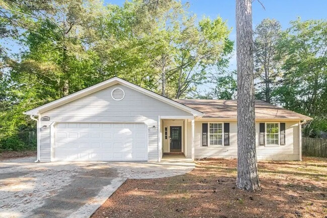 Building Photo - 7854 Dogwood Way