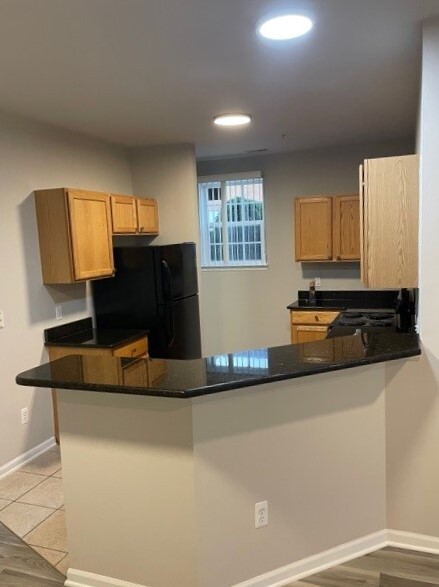 Building Photo - 8451 Towne Center Cir