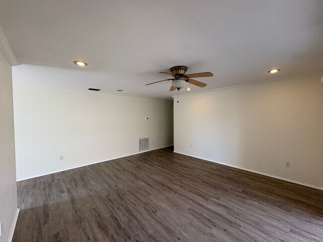 Foto del edificio - Beautiful 3/2/1 in the Woodlands