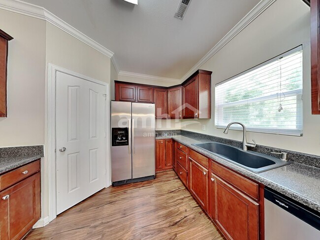 Building Photo - 3006 Chimney Wood Trl