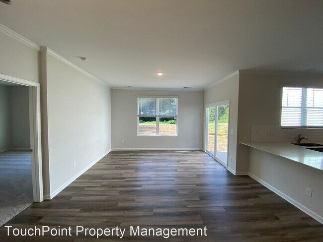 Foto del edificio - 3 br, 2 bath House - 815 E 3rd Avenue