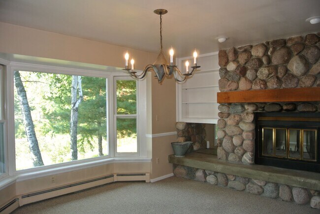 Foto del edificio - 11525 Little Hill Pt