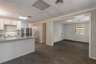 Building Photo - 299 Pine Harbor Dr