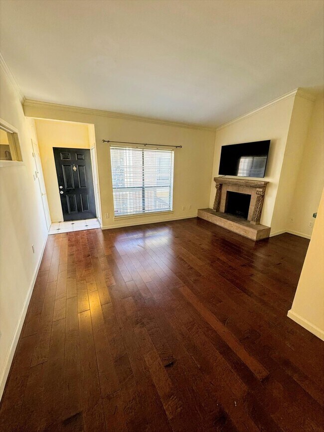 Foto del edificio - 2001 Bering Dr