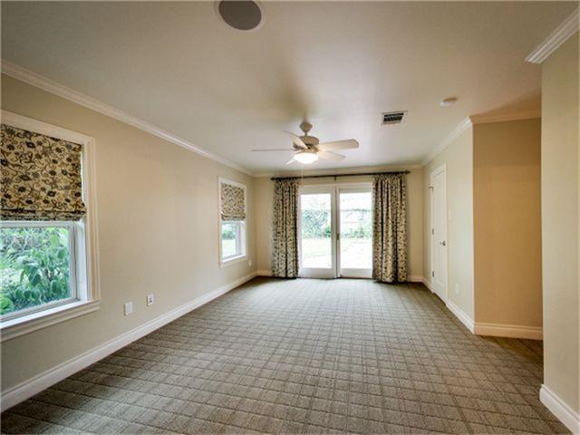 Foto del edificio - 4517 Tonawanda Dr