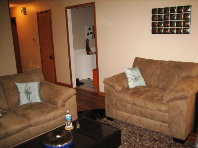 Building Photo - 12 Delaine Dr