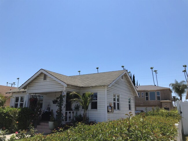 Building Photo - 3941 Arlington Ave