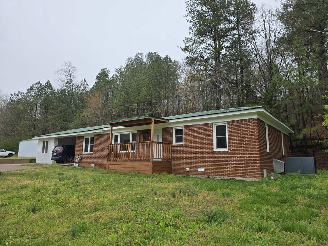Primary Photo - 1607 Old Hwy 64 E