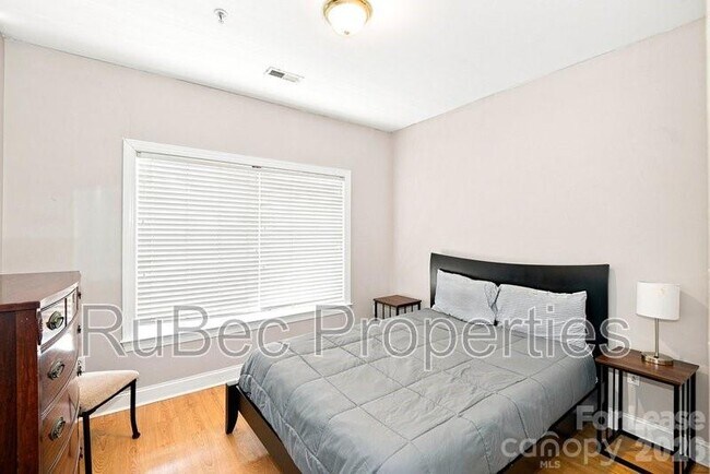 Foto del edificio - 21136 Kimbrough Ln
