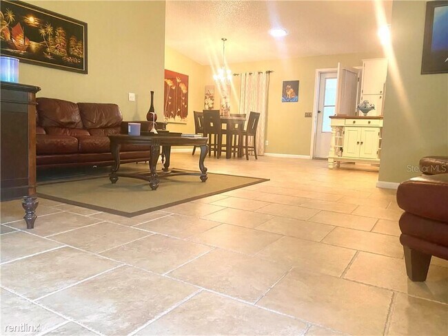 Building Photo - 2 br, 2 bath House - 1114 Del Toro Dr