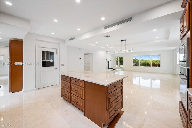 Foto del edificio - 5 br, 5.5 bath House - 1807 N Fort Lauderd...