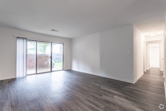 3BR,2BA,-1250SF MAGNOLIA - Sonoma Woods Apartments – New Ownership & Management