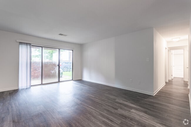 3BR,2BA,-1250SF MAGNOLIA - Sonoma Woods Apartments – New Ownership & Management