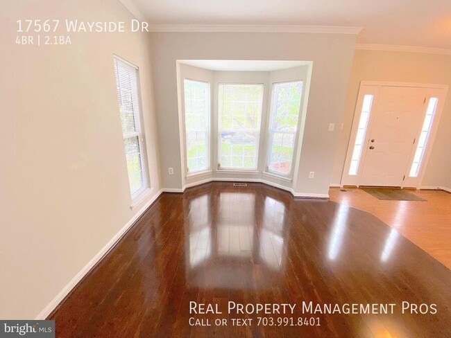 Foto del edificio - 17567 Wayside Dr