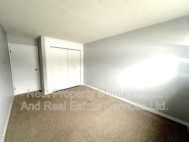Building Photo - 4280 Quentin Ave