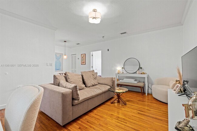 Foto del edificio - 45 Antilla Ave