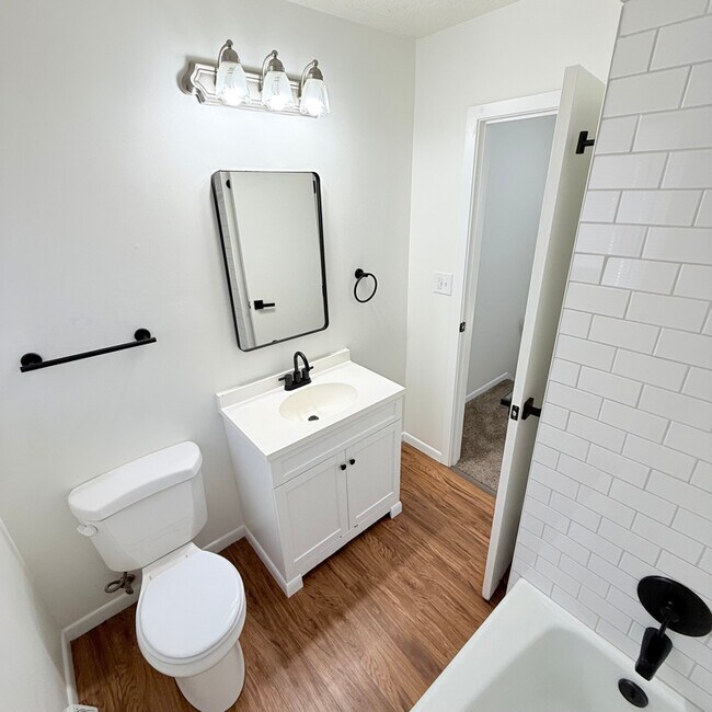 Foto del edificio - 235 Hamilton Ave