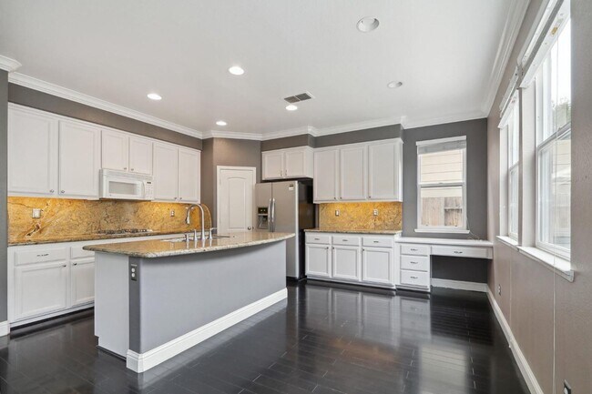 Foto del edificio - 4 br, 3 bath House - 2668 Rogue River Cir
