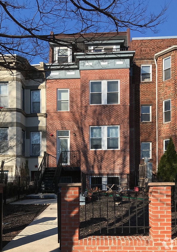 Building Photo - 1538 New Jersey Ave NW