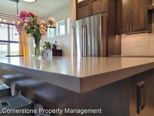 Foto del edificio - 3 br, 2 bath House - 455 E. Crest Ridge Dr.