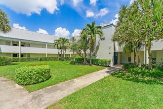 Building Photo - 1605 S US Hwy 1