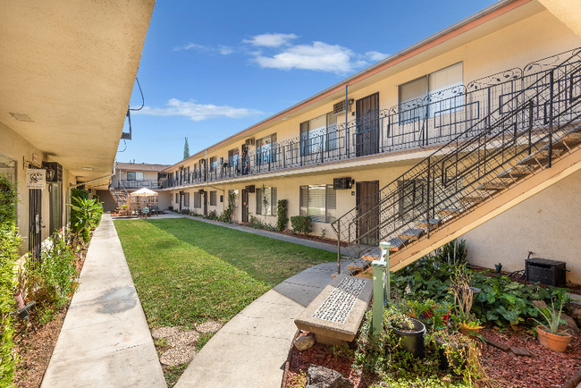 Foto del edificio - 850 N Citrus Dr