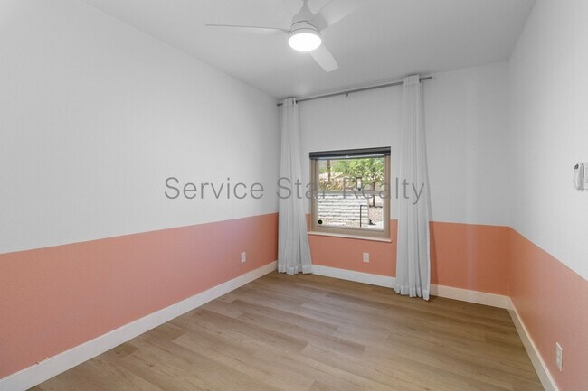 Foto del edificio - 16065 N Boulder Dr