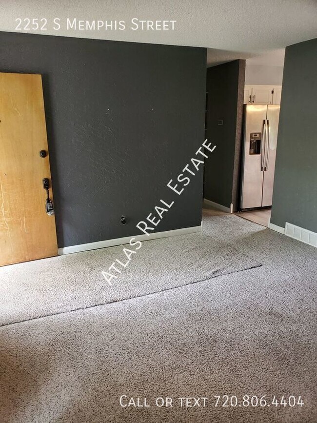 Building Photo - Homey 4 bed 2 bath on a quiet cul-de-sac i...