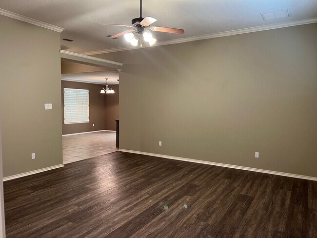 Foto del edificio - North Pointe Retreat with Backyard Oasis