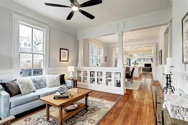 Foto del edificio - 807 Woodland St
