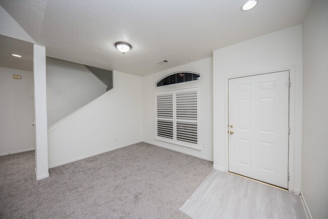 Building Photo - 2922 Copper Cliff Dr