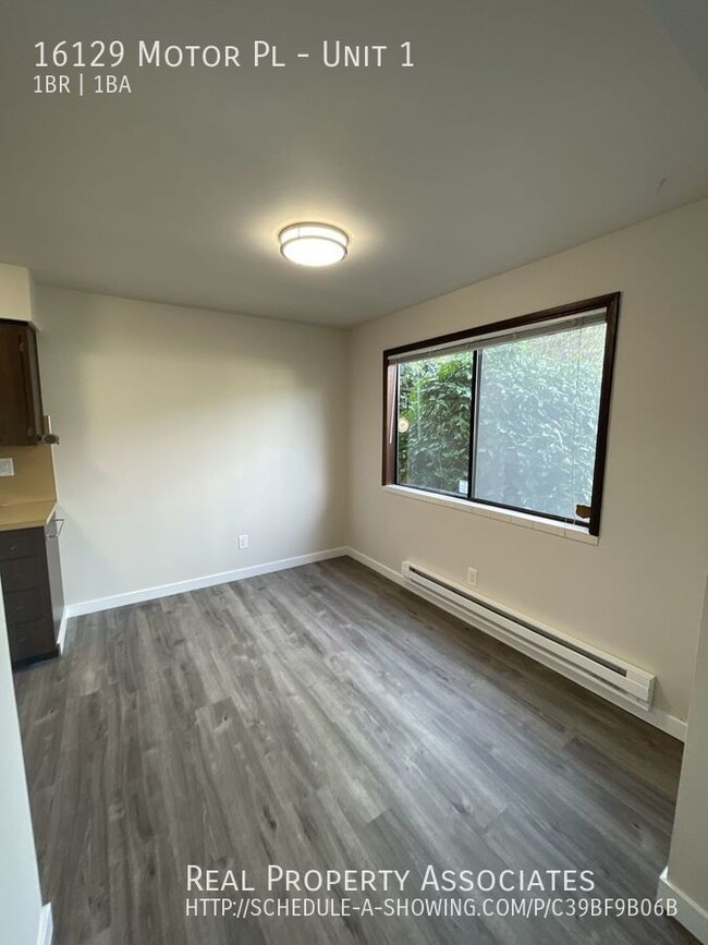 Building Photo - Lynnwood Apartment