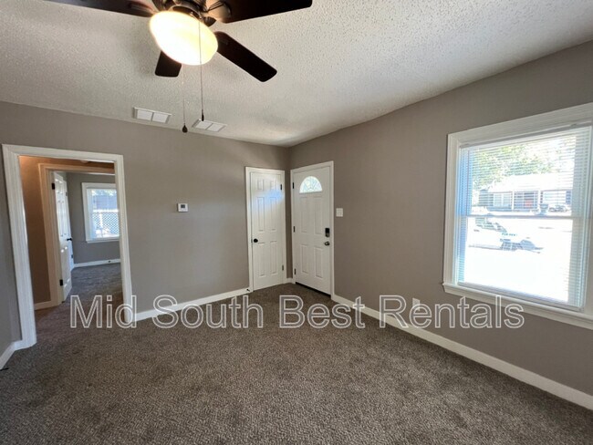Building Photo - 1019 Haynes St
