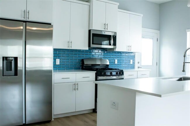 Foto del edificio - 6014 Fairway St