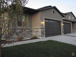 Building Photo - 200 1200 S
