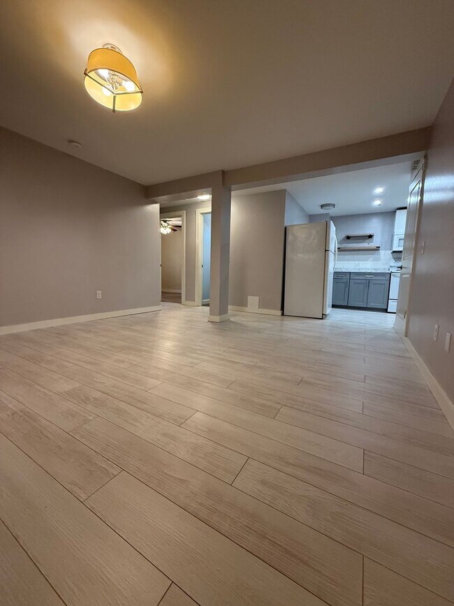 Foto del edificio - Dunbar Ave (121)