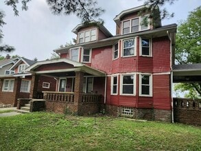 Building Photo - 3317 Cedarbrook Rd