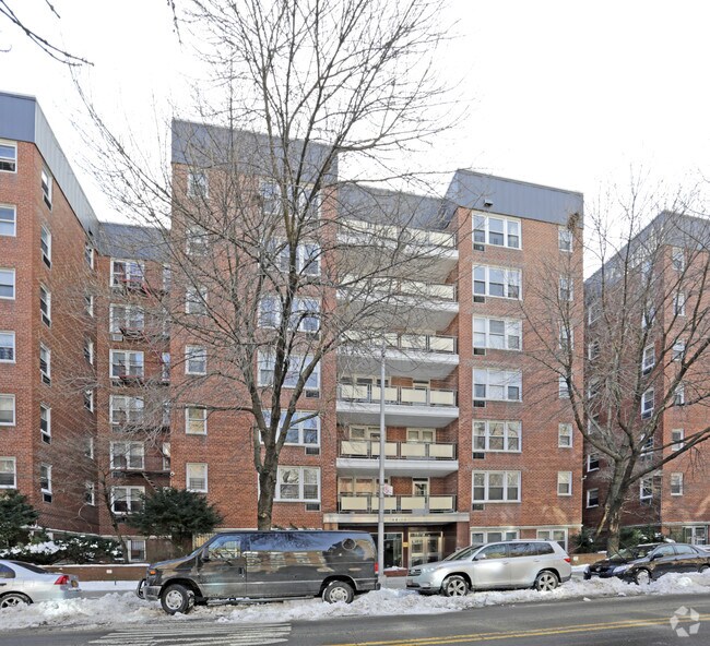 Building Photo - 14470 41st Ave