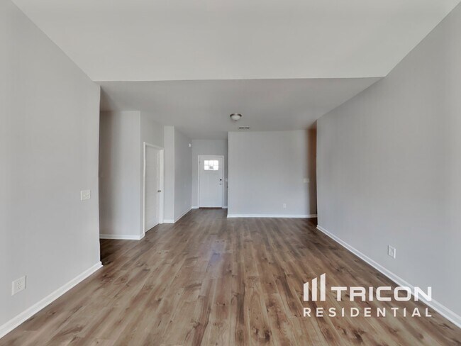 Foto del edificio - 917 Stokewood Pl