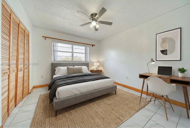 Foto del edificio - 840 SW 105th Ave