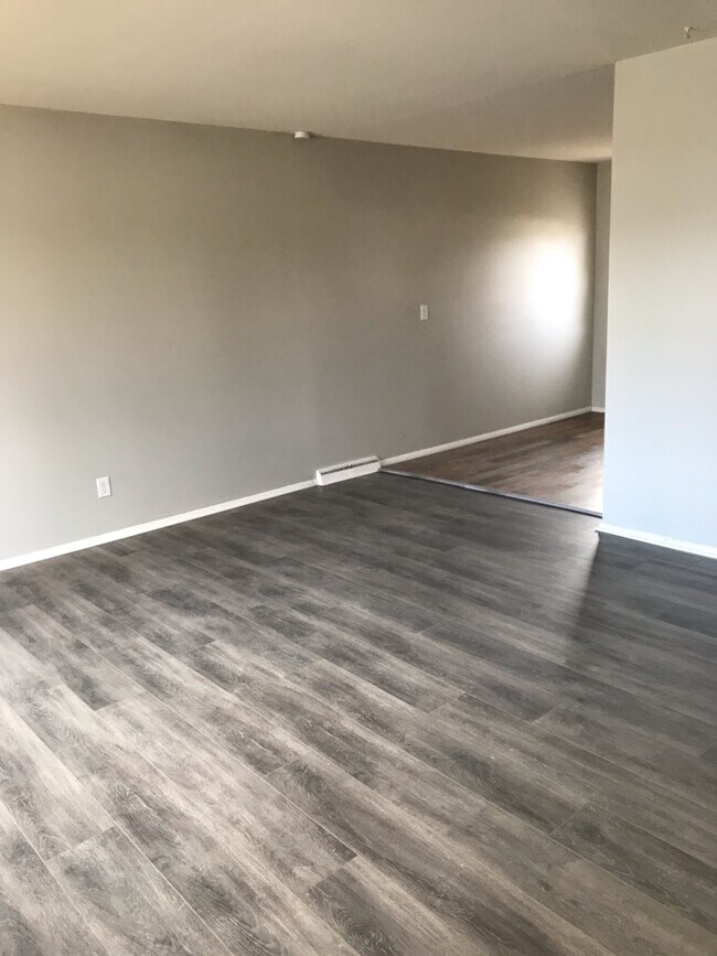 Foto del edificio - 29 Meadow Ln