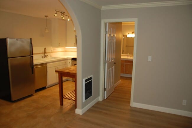 Building Photo - La Goleta One Bedroom