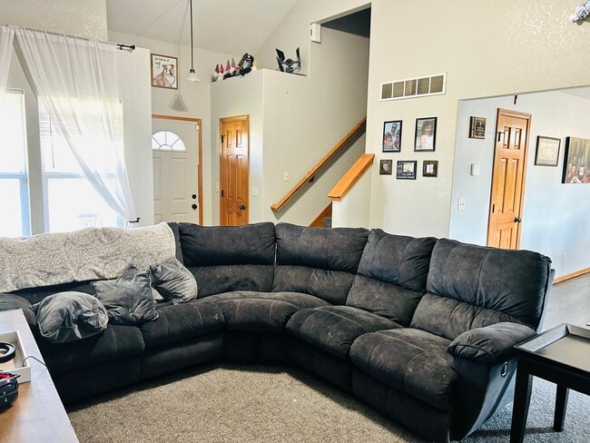 Building Photo - Beautiful Single Family Home, Sutter Woods...