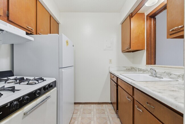 Foto del edificio - Meadow Ridge Apartments